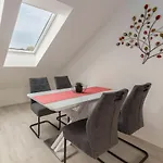Luiza's Apartmán *